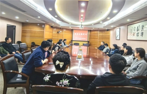 【党群园地】树立正确政绩观 实干担当促发展